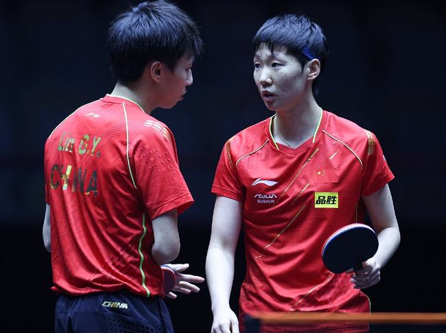 上有不少球 上有不少球