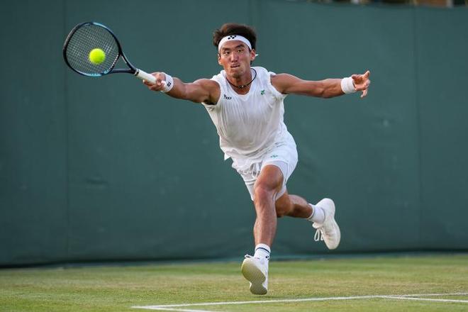 受采访时坦 受采访时坦