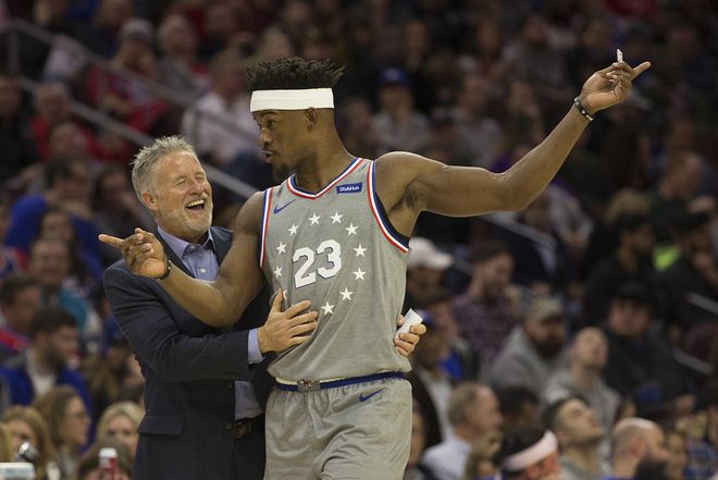 篮球场上 篮球场上